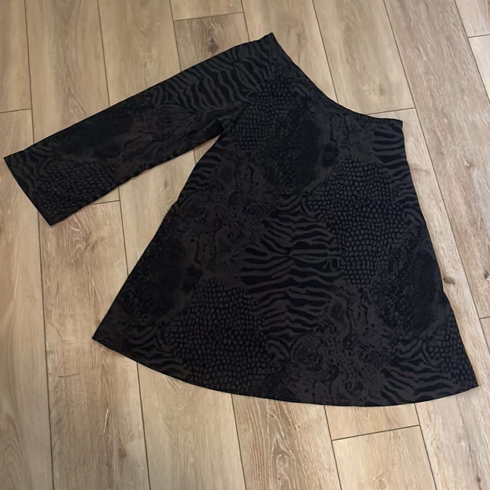 Size M Calvin Klein Swimwear Silky Snakeskin Print Anti-wrinkleCover